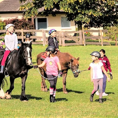 Gutshaus U4 Διαμέρισμα Φέμαρν